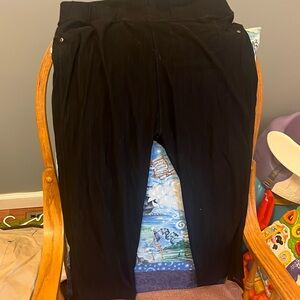 Legging Depot Black Capri Jeggings, Size 2X/3X but fits more like a L/XL